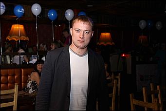 28 октября 2011   День автомобилиста с  Автоцентром   АНТ  официальным дилером Hyundai в клубе "Pistols"