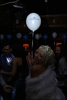 28 октября 2011   День автомобилиста с  Автоцентром   АНТ  официальным дилером Hyundai в клубе "Pistols"