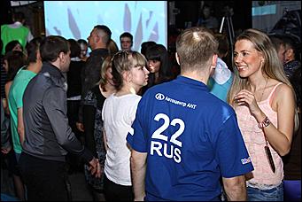 28 октября 2011   День автомобилиста с  Автоцентром   АНТ  официальным дилером Hyundai в клубе "Pistols"