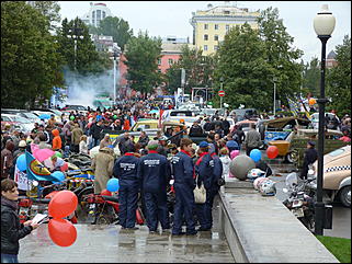 31 август 2013 г., Барнаул   Выставка ретро-автомобилей и современной автотехники