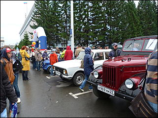 31 август 2013 г., Барнаул   Выставка ретро-автомобилей и современной автотехники