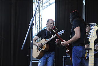 1 июль 2017 г., Барнаул   Яркие краски 60-х: как на Алтае прошел фестиваль "Because of the Beatles"