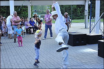 1 июль 2017 г., Барнаул   Яркие краски 60-х: как на Алтае прошел фестиваль "Because of the Beatles"