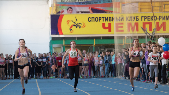 4 декабрь 2016 г., Барнаул &copy; Амител Вячеслав Мельников   Воля к победе. Как проходило первенство края по легкой атлетике. Фоторепортаж