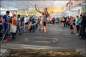 4 декабрь 2016 г., Барнаул © Амител Вячеслав Мельников   Воля к победе. Как проходило первенство края по легкой атлетике. Фоторепортаж