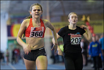 4 декабрь 2016 г., Барнаул © Амител Вячеслав Мельников   Воля к победе. Как проходило первенство края по легкой атлетике. Фоторепортаж