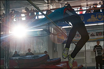 4 декабрь 2016 г., Барнаул © Амител Вячеслав Мельников   Воля к победе. Как проходило первенство края по легкой атлетике. Фоторепортаж