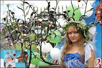 11 августа 2007 г., Белокуриха   День рождения Белокурихи

(фото Кристины Красниковой)