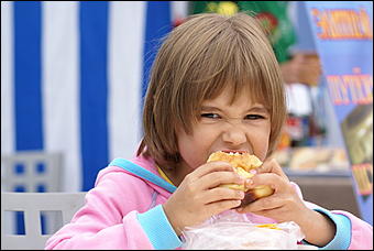 11 августа 2007 г., Белокуриха   День рождения Белокурихи

(фото Кристины Красниковой)