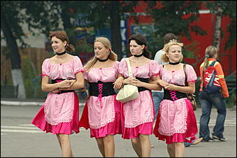 11 августа 2007 г., Белокуриха   День рождения Белокурихи

(фото Кристины Красниковой)