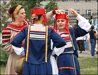 11 августа 2007 г., Белокуриха   День рождения Белокурихи

(фото Кристины Красниковой)