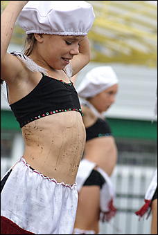 11 августа 2007 г., Белокуриха   День рождения Белокурихи

(фото Кристины Красниковой)