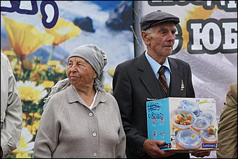 11 августа 2007 г., Белокуриха   День рождения Белокурихи

(фото Кристины Красниковой)