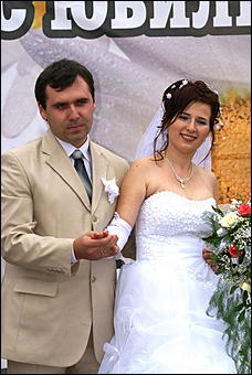 11 августа 2007 г., Белокуриха   День рождения Белокурихи

(фото Кристины Красниковой)