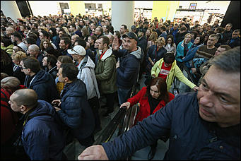 27 марта 2019 г., Барнаул. Екатерина Смолихина   Увидеть БГ с эскалатора: как в Барнауле прошел бесплатный концерт "Аквариума"