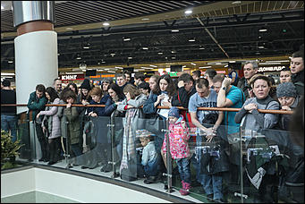 27 марта 2019 г., Барнаул. Екатерина Смолихина   Увидеть БГ с эскалатора: как в Барнауле прошел бесплатный концерт "Аквариума"