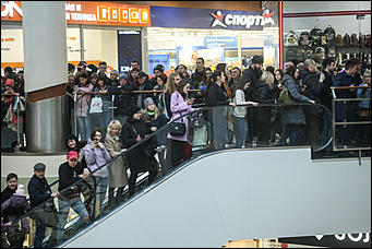 27 марта 2019 г., Барнаул. Екатерина Смолихина   Увидеть БГ с эскалатора: как в Барнауле прошел бесплатный концерт "Аквариума"