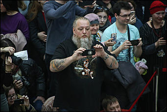 27 марта 2019 г., Барнаул. Екатерина Смолихина   Увидеть БГ с эскалатора: как в Барнауле прошел бесплатный концерт "Аквариума"