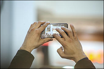 27 марта 2019 г., Барнаул. Екатерина Смолихина   Увидеть БГ с эскалатора: как в Барнауле прошел бесплатный концерт "Аквариума"