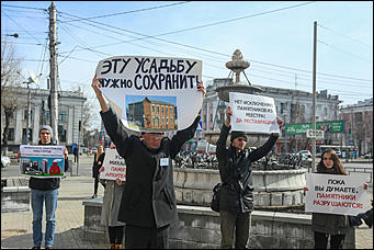 27 марта 2019 г., Барнаул. Екатерина Смолихина   Увидеть БГ с эскалатора: как в Барнауле прошел бесплатный концерт "Аквариума"