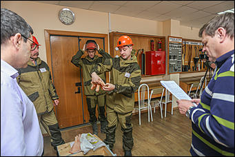 29 апреля 2019 г., Барнаул   Голыми руками не возьмешь: как в Барнауле выбирали лучшего электромонтера