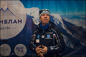 12 декабря 2015 г.   12 декабря 2015 года на склоне ГЛК "Авальман" с 17:00 прошел открытый чемпионат по сноуборду в дисциплине "Биг Эйр"