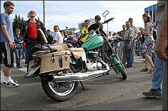 13 июля 2007 г., Барнаул   Сибирское байк-шоу "Без тормозов"