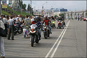 13 июля 2007 г., Барнаул   Сибирское байк-шоу "Без тормозов"