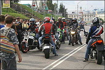 13 июля 2007 г., Барнаул   Сибирское байк-шоу "Без тормозов"