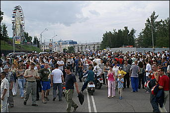 13 июля 2007 г., Барнаул   Сибирское байк-шоу "Без тормозов"