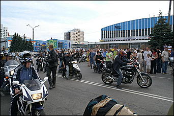 13 июля 2007 г., Барнаул   Сибирское байк-шоу "Без тормозов"