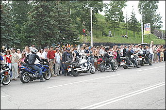 13 июля 2007 г., Барнаул   Сибирское байк-шоу "Без тормозов"