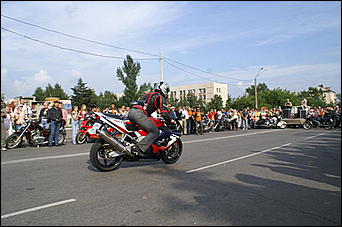 13 июля 2007 г., Барнаул   Сибирское байк-шоу "Без тормозов"