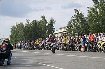 13 июля 2007 г., Барнаул   Сибирское байк-шоу "Без тормозов"