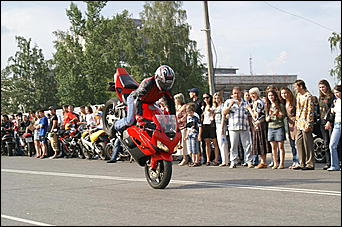 13 июля 2007 г., Барнаул   Сибирское байк-шоу "Без тормозов"