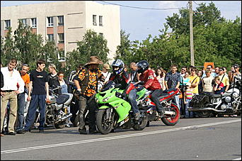 13 июля 2007 г., Барнаул   Сибирское байк-шоу "Без тормозов"