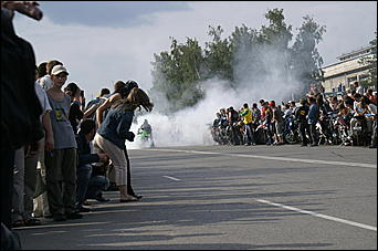 13 июля 2007 г., Барнаул   Сибирское байк-шоу "Без тормозов"