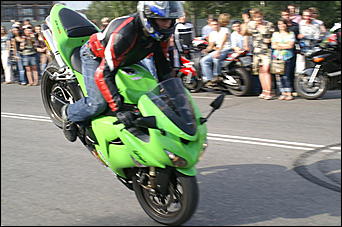 13 июля 2007 г., Барнаул   Сибирское байк-шоу "Без тормозов"