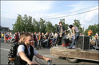 13 июля 2007 г., Барнаул   Сибирское байк-шоу "Без тормозов"