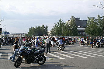 13 июля 2007 г., Барнаул   Сибирское байк-шоу "Без тормозов"