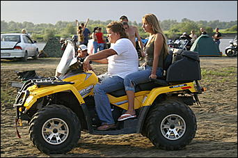 13 июля 2007 г., Барнаул   Сибирское байк-шоу "Без тормозов"