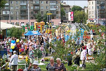 30 августа 2008 г., Барнаул   Цветы Барнаулу в день рождения!