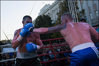 5 сентябрь 2016 г., Барнаул © Амител Вячеслав Мельников   Порхай как бабочка. Яркие моменты международного турнира по боксу в Барнауле