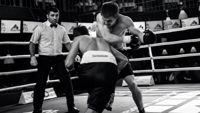 2 декабрь 2016 г., Барнаул &copy; Амител Вячеслав Мельников   Девушки и бокс: "Великий бой на Алтае" прошел в Барнауле без Валуева