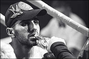 2 декабрь 2016 г., Барнаул © Амител Вячеслав Мельников   Девушки и бокс: "Великий бой на Алтае" прошел в Барнауле без Валуева