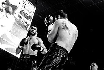 2 декабрь 2016 г., Барнаул © Амител Вячеслав Мельников   Девушки и бокс: "Великий бой на Алтае" прошел в Барнауле без Валуева