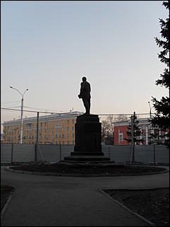 3 апрель 2012 г., Барнаул   Демонтаж "ОКТЯБРЬСКОГО РАЙОНА" Барнаула