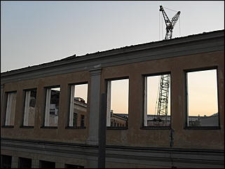 3 апрель 2012 г., Барнаул   Демонтаж "ОКТЯБРЬСКОГО РАЙОНА" Барнаула