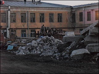 3 апрель 2012 г., Барнаул   Демонтаж "ОКТЯБРЬСКОГО РАЙОНА" Барнаула