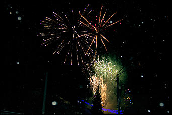 30 декабря 2015 г   Как проходило открытие главной Елки Барнаула